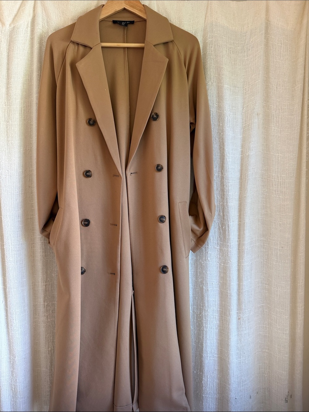 Elie Tahari Camel Double-Breasted Trench Coat
